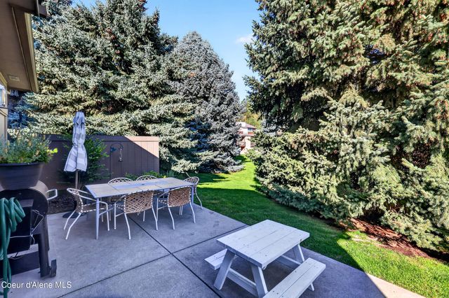 23001 E Mocha Ln, Liberty Lake, WA 99019
