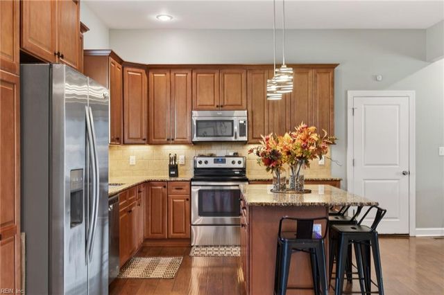 7012 Gregory DR, Norfolk, VA 23513