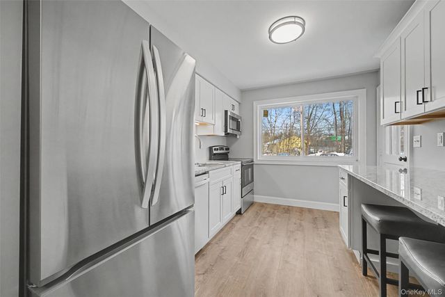 810 Blooming Grove Turnpike 3, New Windsor, NY 12553