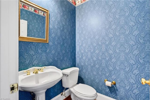 5703 Fox Meadow Drive, Oak Ridge, NC 27310