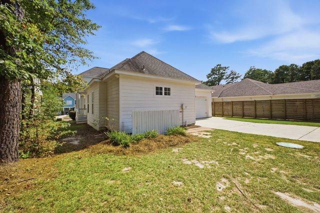 82 Bellegrass Blvd., Hattiesburg, MS 39402
