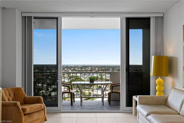 140 Seaview CT 1704S, Marco Island, FL 34145
