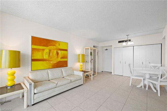 140 Seaview CT 1704S, Marco Island, FL 34145