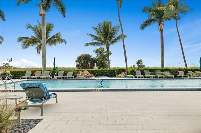 140 Seaview CT 1704S, Marco Island, FL 34145