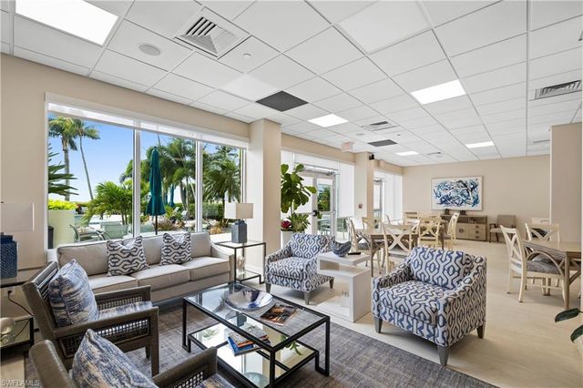 140 Seaview CT 1704S, Marco Island, FL 34145