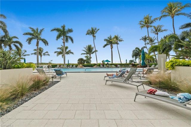 140 Seaview CT 1704S, Marco Island, FL 34145