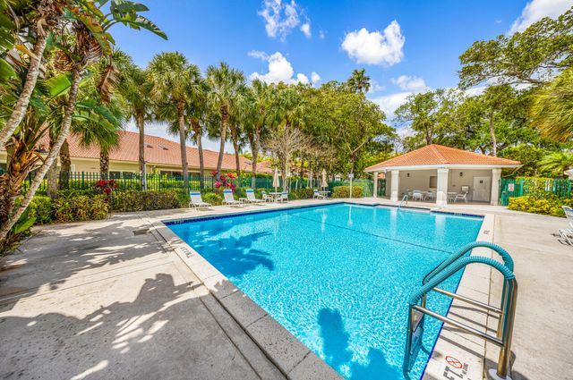 4107 CARRIAGE Drive K2, Pompano Beach, FL 33069