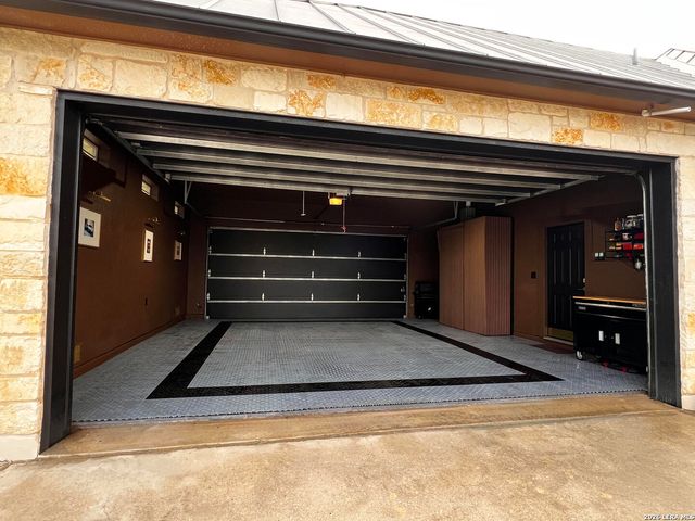 6975 Pfeil, Schertz, TX 78154