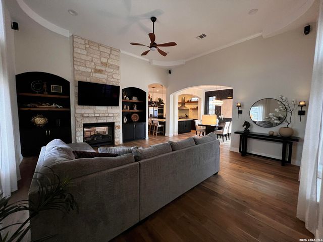 6975 Pfeil, Schertz, TX 78154