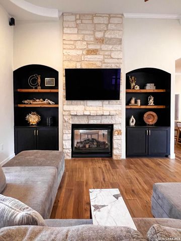 6975 Pfeil, Schertz, TX 78154