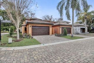 8861 AMALFI Court, Jacksonville, FL 32217