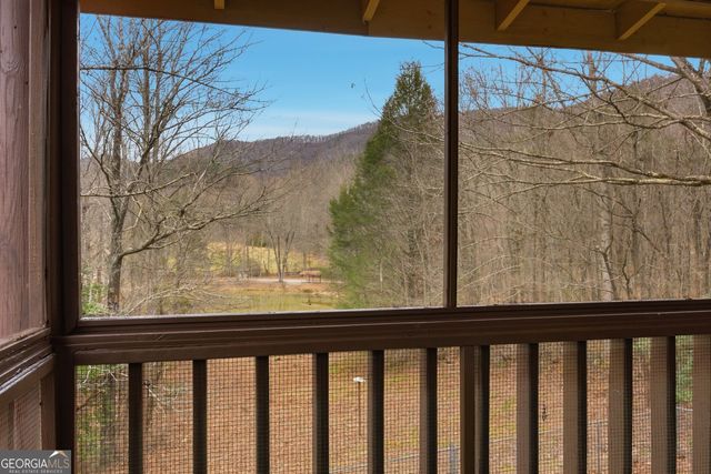 61 Bear Ridge Road, Cleveland, GA 30528