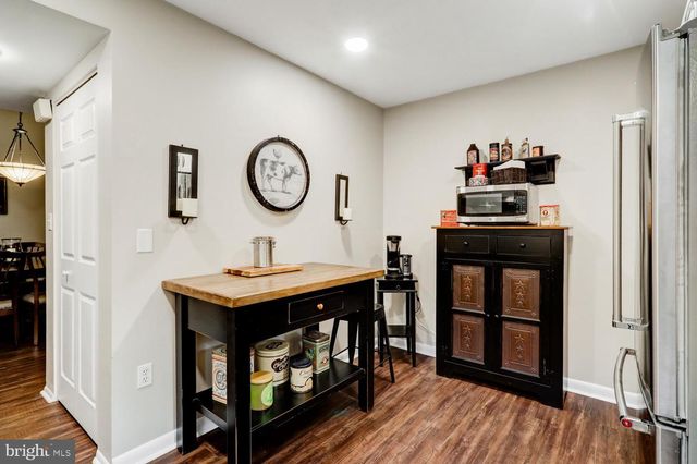 354 VALLEYBROOK DR, Lancaster, PA 17601