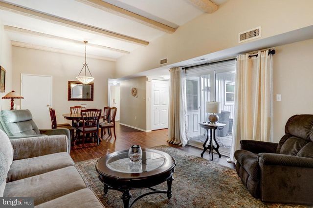 354 VALLEYBROOK DR, Lancaster, PA 17601