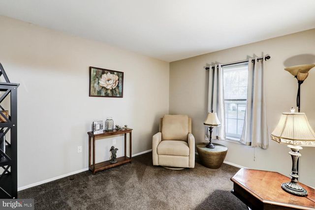 354 VALLEYBROOK DR, Lancaster, PA 17601