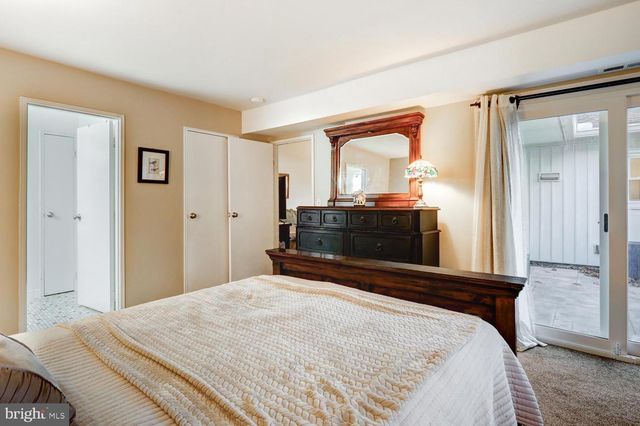 354 VALLEYBROOK DR, Lancaster, PA 17601