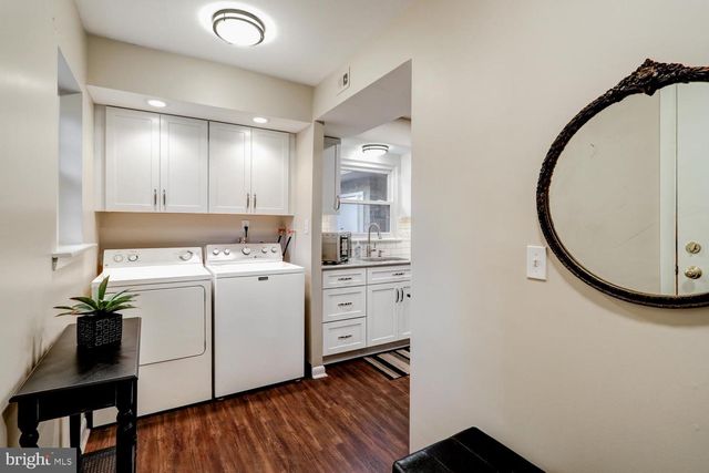 354 VALLEYBROOK DR, Lancaster, PA 17601