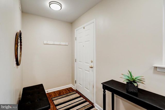 354 VALLEYBROOK DR, Lancaster, PA 17601