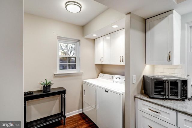 354 VALLEYBROOK DR, Lancaster, PA 17601