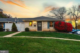 354 VALLEYBROOK DR, Lancaster, PA 17601