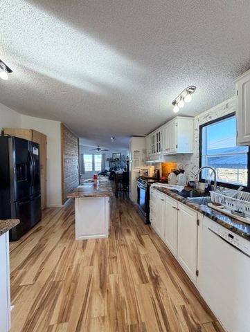 416 Private Road 452, Trenton, TX 75490