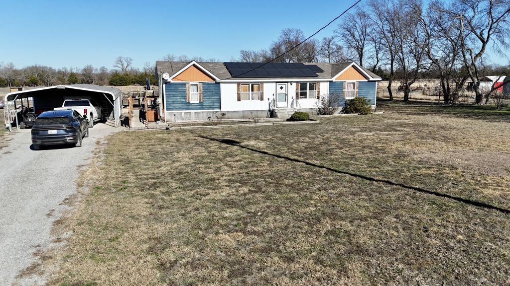 416 Private Road 452, Trenton, TX 75490