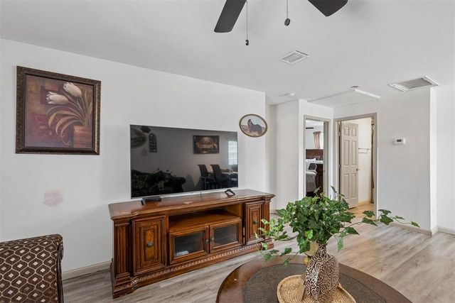 12 SE 40th Street, Oklahoma City, OK 73129