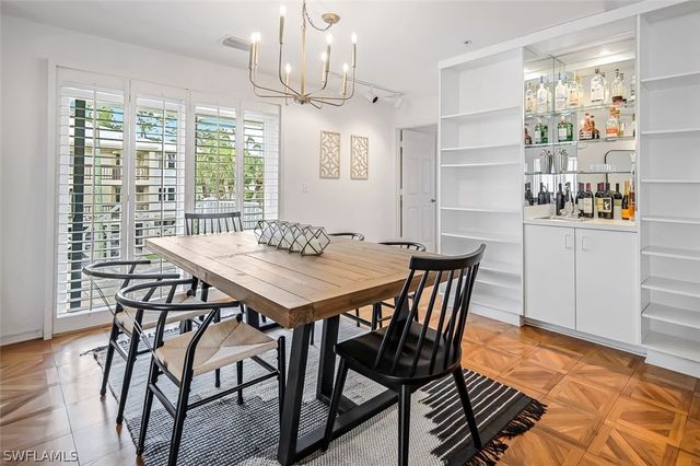 433 2nd ST S B-202, Naples, FL 34102