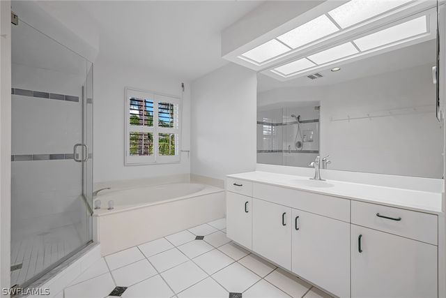 433 2nd ST S B-202, Naples, FL 34102