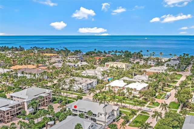 433 2nd ST S B-202, Naples, FL 34102