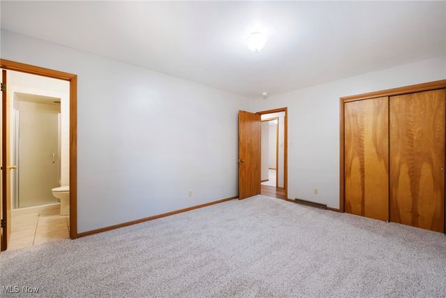 755 Blueberry Hill Drive, Canfield, OH 44406