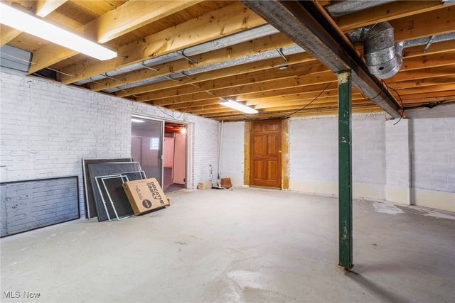 755 Blueberry Hill Drive, Canfield, OH 44406