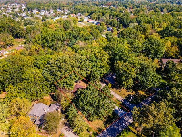 755 Blueberry Hill Drive, Canfield, OH 44406