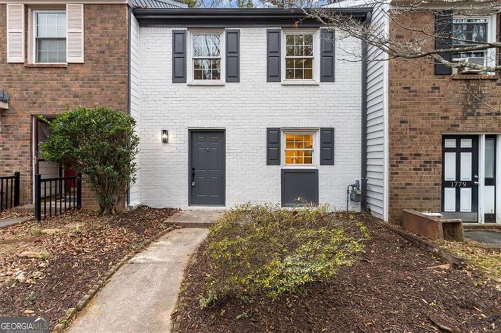 1777 TWIN BROOKS Drive, Marietta, GA 30067