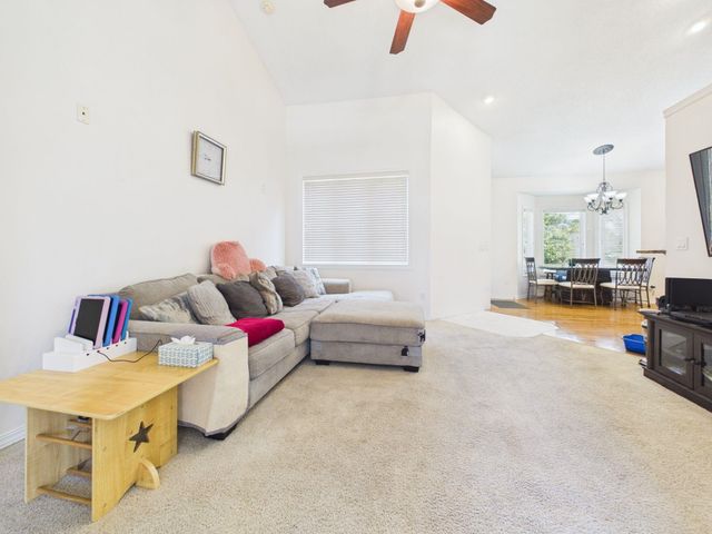 2350 N Castle Rock Ct, Wichita, KS 67228