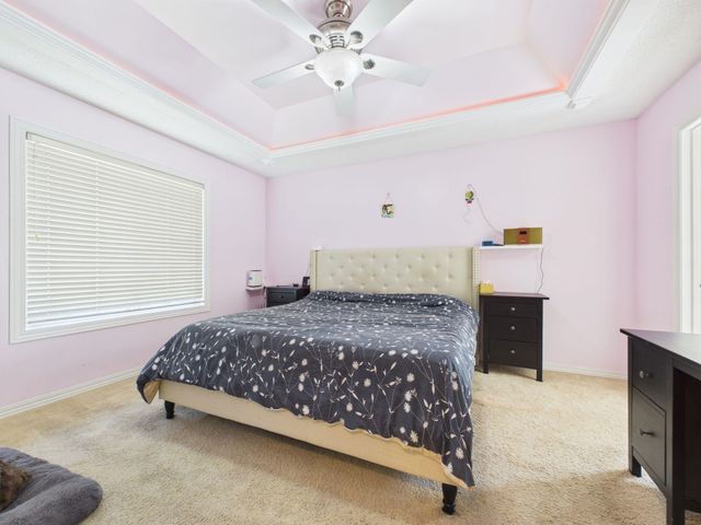 2350 N Castle Rock Ct, Wichita, KS 67228