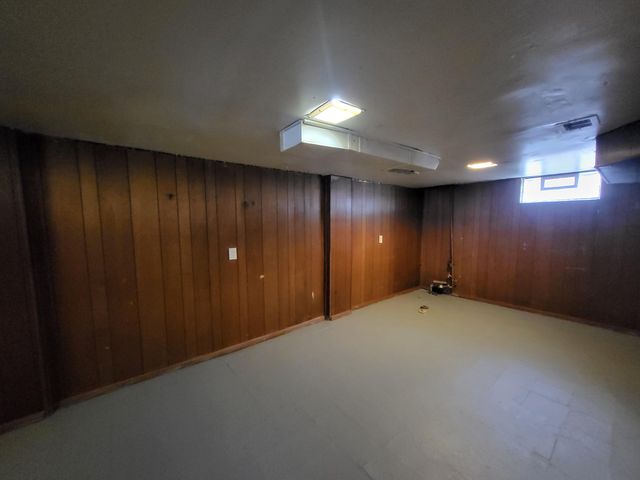 15335 Semrau Avenue, Eastpointe, MI 48021