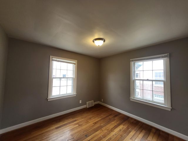 15335 Semrau Avenue, Eastpointe, MI 48021