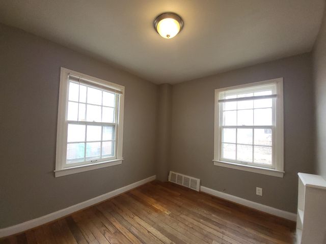 15335 Semrau Avenue, Eastpointe, MI 48021