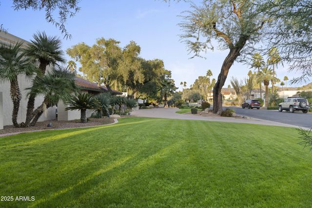 6131 E Naumann Drive, Paradise Valley, AZ 85253