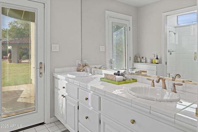 6131 E Naumann Drive, Paradise Valley, AZ 85253