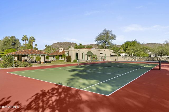 6131 E Naumann Drive, Paradise Valley, AZ 85253