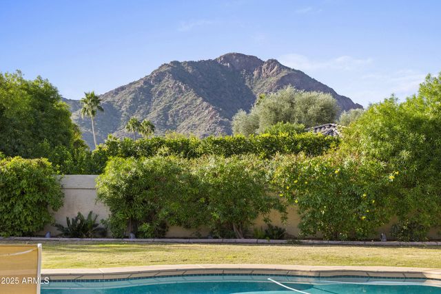 6131 E Naumann Drive, Paradise Valley, AZ 85253