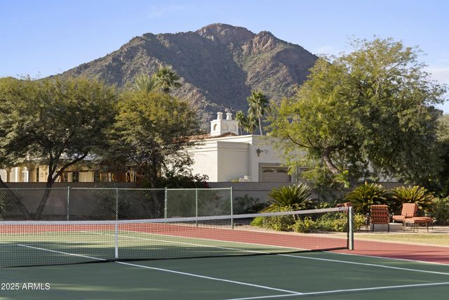 6131 E Naumann Drive, Paradise Valley, AZ 85253