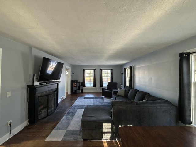 326 S Home Avenue, Rensselaer, IN 47978