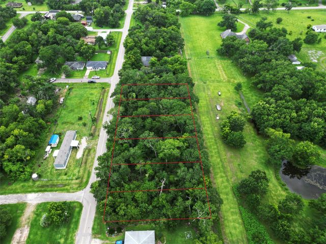 000 Oak Forest Street, Brazoria, TX 77422