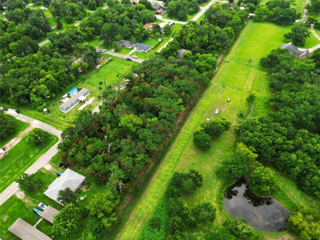 000 Oak Forest Street, Brazoria, TX 77422