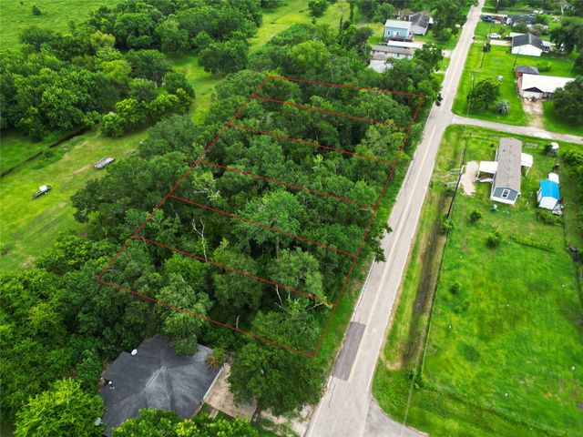 000 Oak Forest Street, Brazoria, TX 77422