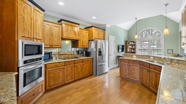 1004 Dunleigh Road, Burlington, NC 27215