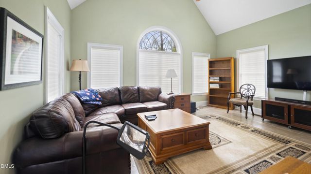 1004 Dunleigh Road, Burlington, NC 27215